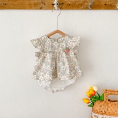 2022 summer baby girl strawberry pastoral broken flower style baby girl's clothes flying sleeve cute clothes romper wholesale