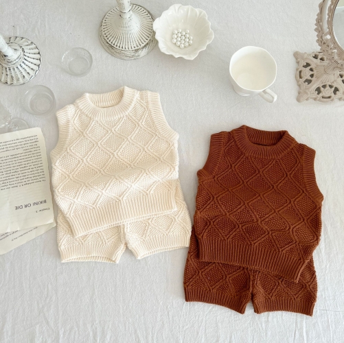 Infant Baby Unisex Diamond Pattern Sleeveless Top Combo Short Pants Knitting Sets Wholesale