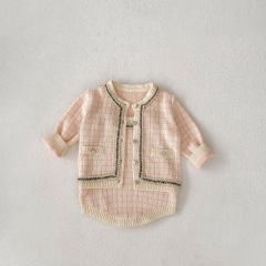 2024 Autumn Infant Baby Girls Stylish Plaid Long Sleeves Cardigan With Strap Bodysuit Onesies Sets Wholesale