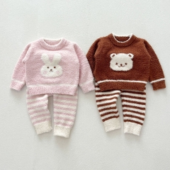 Sweet and Versatile Two-Piece Set: Round Neck Fleece Top and Pants for Baby Girls and Toddlers Wholesale