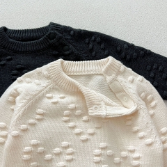 2024 Autumn Infant Baby Unisex Solid Color Heart Pattern Long Sleeves Sweater With Strap Overalls Sets Wholesale