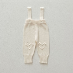 2024 Autumn Infant Baby Unisex Solid Color Heart Pattern Long Sleeves Sweater With Strap Overalls Sets Wholesale