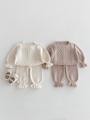 2024 Autumn Infant Baby Girls Jacquard Pattern Long Sleeves Pullover With Pants Knitted Sets Wholesale