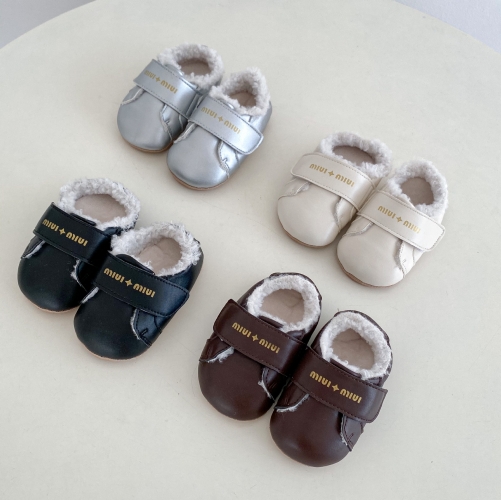 2024 New Winter Infant Baby Letters Print Slip-resistant Toddler Shoes Wholesale