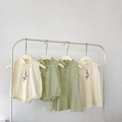2025 Summer Infant Baby Girls Vintage Sleeveless Flowers Pattern Embroidered Onesies Wholesale