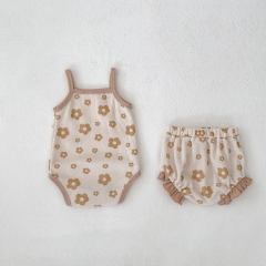 2025 Summer Infant Baby Girls Sleeveless Floral Pattern Top Onesies and Bloomers Sets Wholesale