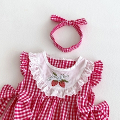 2025 Summer Infant Baby Girls Strawberry Embroidered Pattern Sleeveless Onesies Bodysuits Wholesale