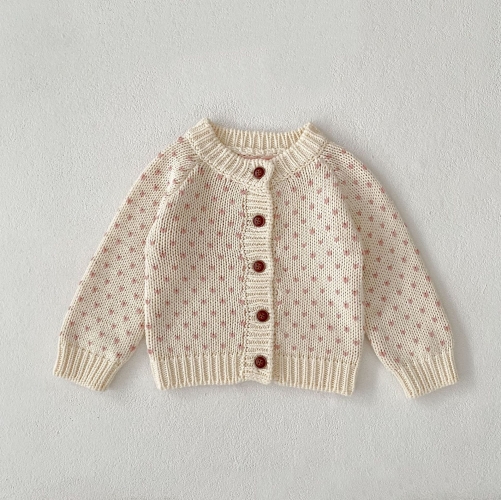 New Arrival Autumn and Spring Infant Baby Girls Hearts Pattern Long Sleeves Single Breasted Knitted Cardigan Wholesale