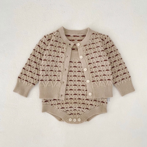 2025 Autumn and Winter Infant Baby Unisex Geometric Pattern Long Sleeves Cardigan With Strap Onesies Overalls Sets Wholesale