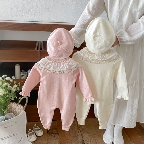 Autumn and Winter Infant Baby Girls Cute Lace Trim Collar Long Sleeve One Piece Rompers Wholesale